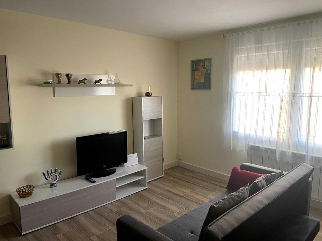 Apartamento Turistico Avila Vut Kültér fotó